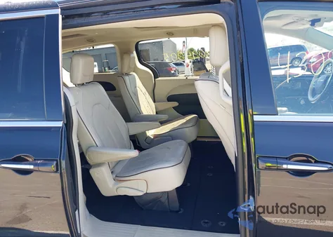 2017 Chrysler Pacifica Limited z USA, uszkodzony, nr VIN 2C4RC1GG9HR507634